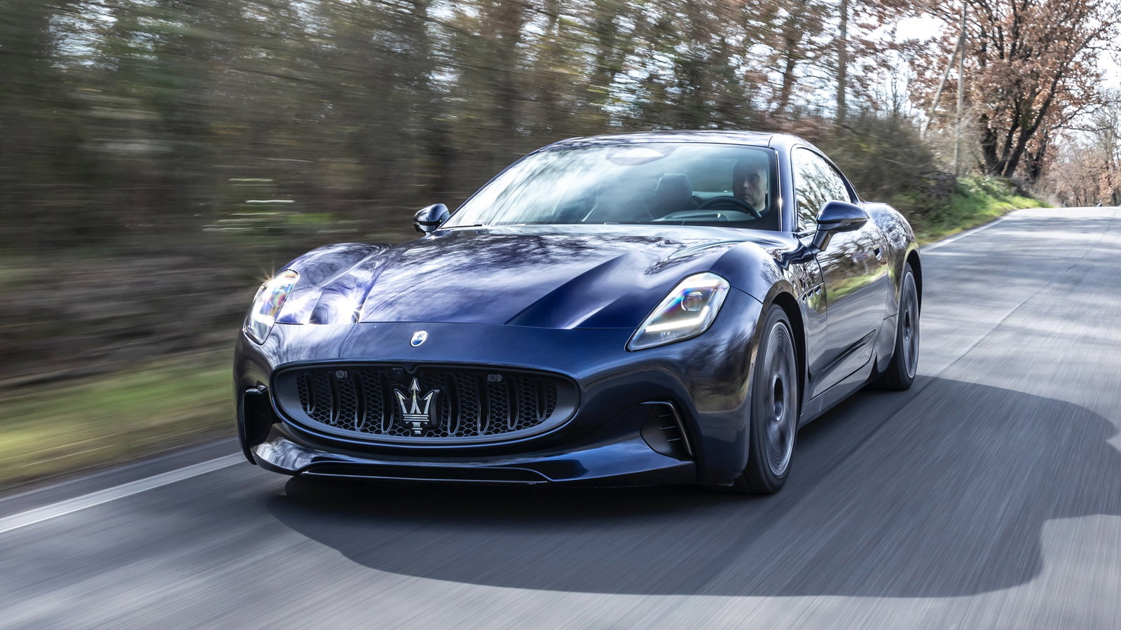 Maserati GranTurismo Folgore - front, driving
